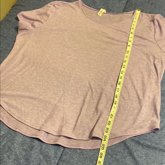 Under Armor Purple Short Sleeve Relaxed T-Shirt - Picture 5 of 7